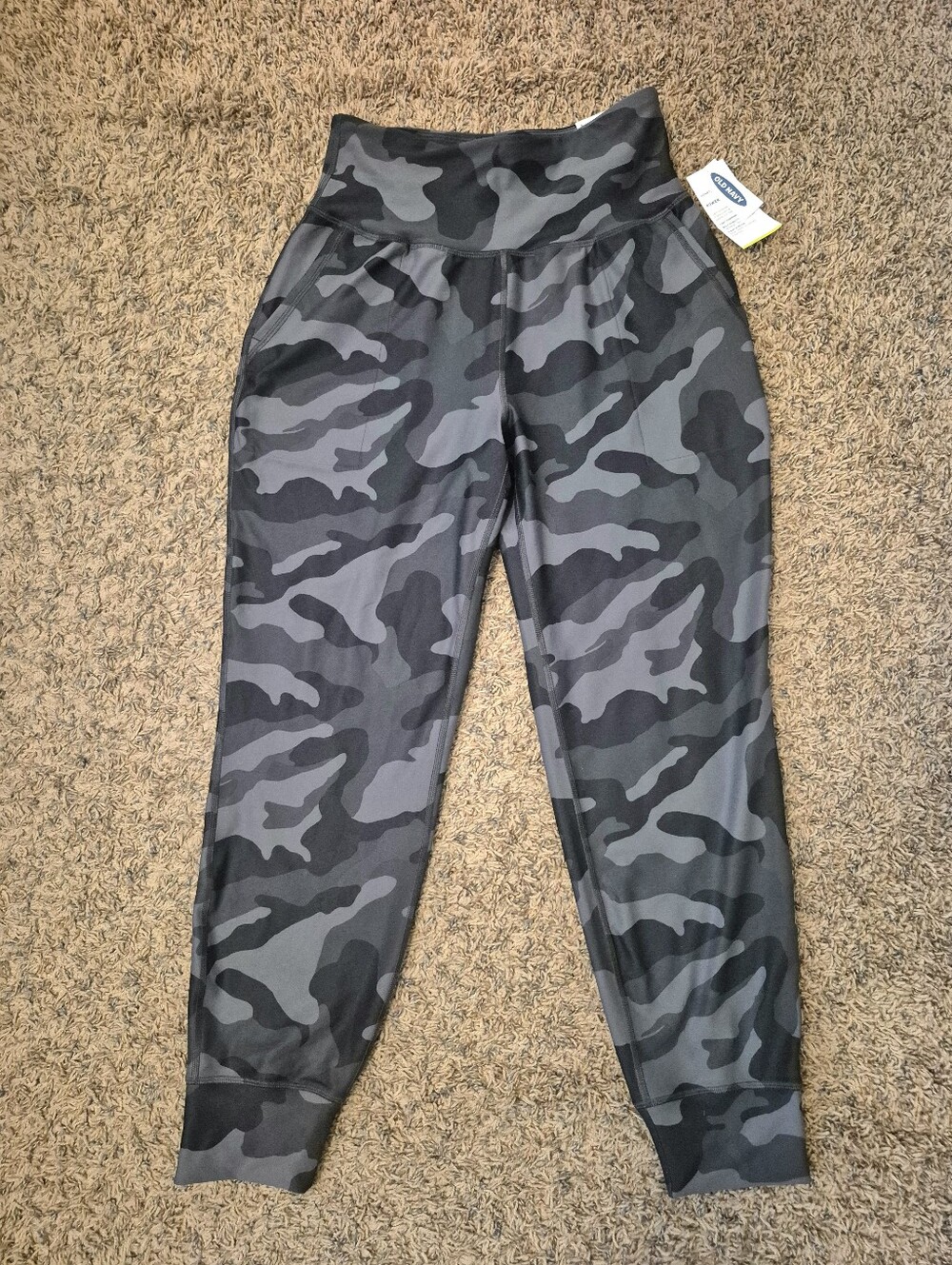 NWT Old Navy High Rise Go Dry Powersoft Gray Camo Active Joggers Size M